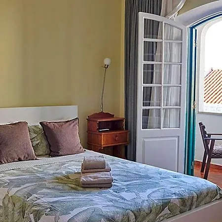 Ljmonade Hotel *